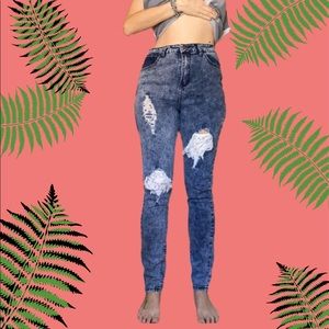 😍BOGO High waist acid wash jeans with lace detail